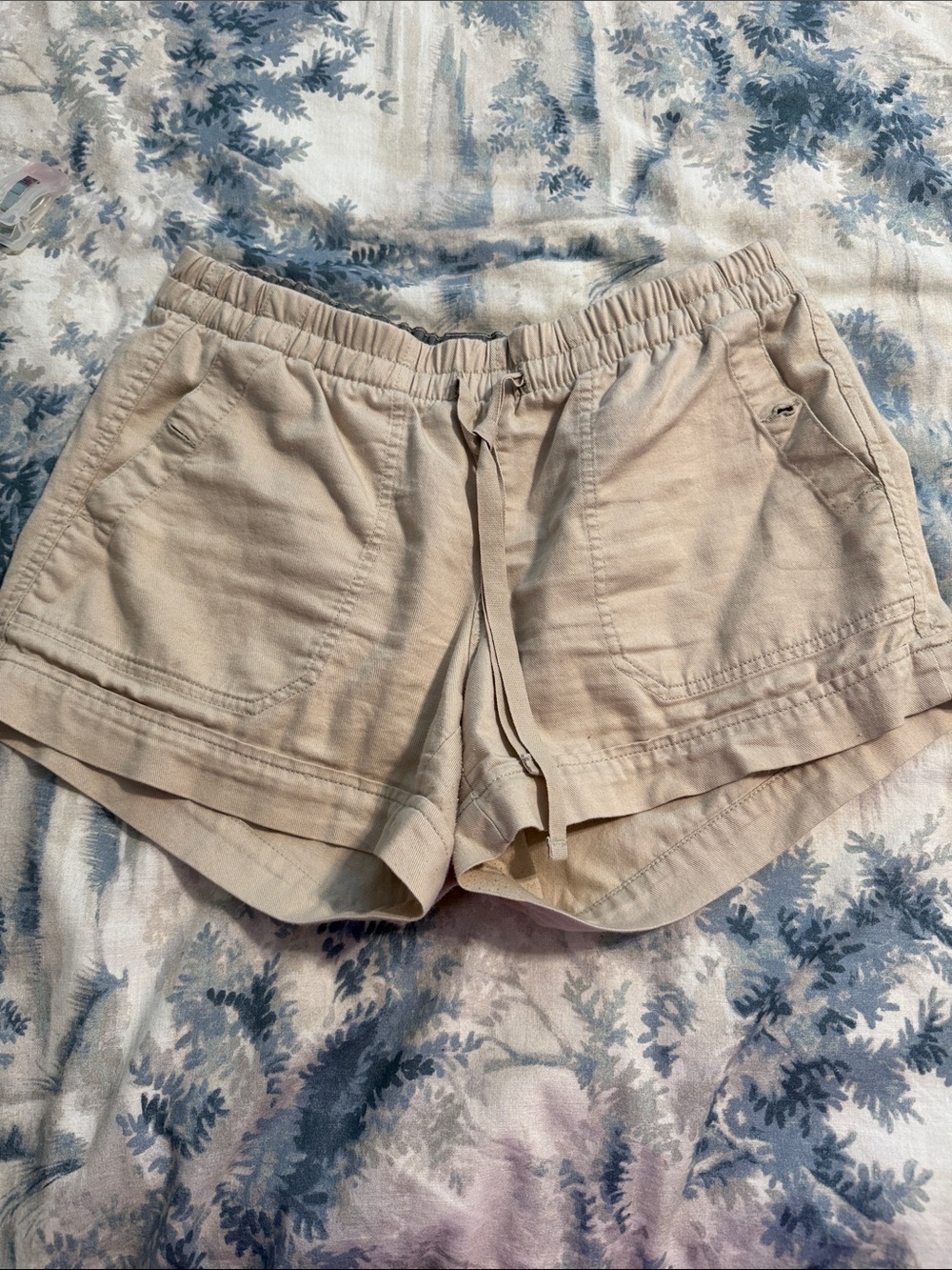 The North Face Women's Beige Drawstring Athletic Shorts